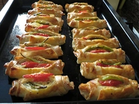 Karnıyarık Börek Peynirli Tarifi ve Malzemeleri